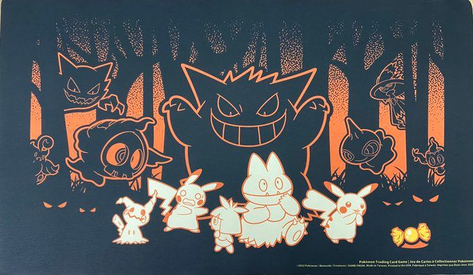 【状態B】ポケモンカードゲーム ラバープレイマット 海外版 Pikachu & Friends Pokémon Sweet Temptations